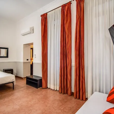 Everest Hotel Roma