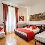 Everest Hotel 2*