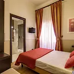Hotel Everest
