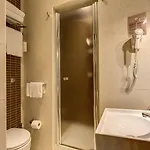 Hotel Everest 2*